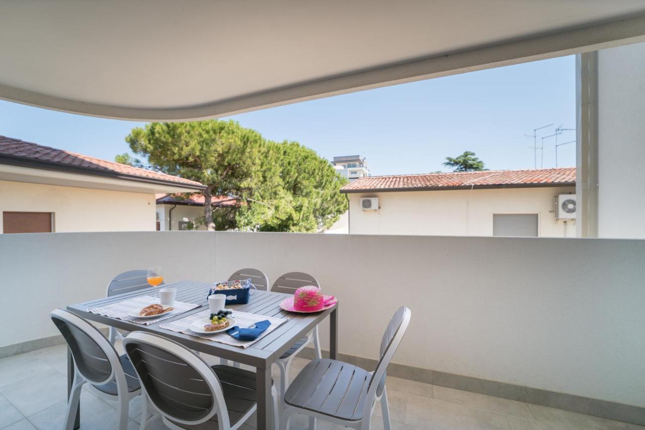 Appartamenti Torre Bianca Lignano Sabbiadoro Eksteriør billede