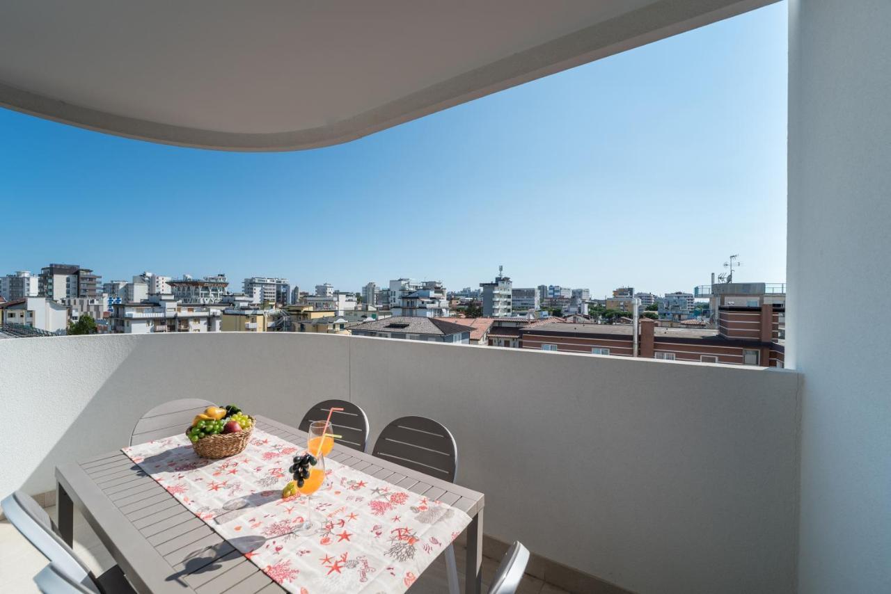 Appartamenti Torre Bianca Lignano Sabbiadoro Eksteriør billede